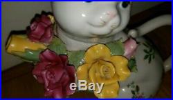 ROYAL ALBERT OLD COUNTRY ROSES Cat Kitten 7 inchTeapot England 1962 RARE