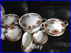 ROYAL ALBERT OLD COUNTRY ROSES DINNER SERVICE FOR SIX PEOPLE 64 PIECES