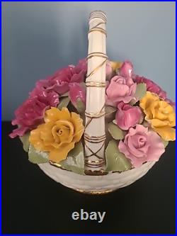 ROYAL ALBERT OLD COUNTRY ROSES Flower's Music Basket BOUQUET Fur Elise 8.5 H