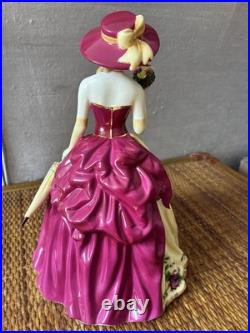 ROYAL ALBERT OLD COUNTRY ROSES RA25 Figure Of The Year 2010 Figurine
