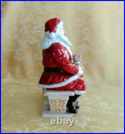 ROYAL ALBERT OLD COUNTRY ROSES SANTA FIGURINE Limited Edition # 97/2000