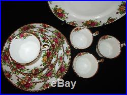 Royal Albert Old Country Roses Set Of 20 Dishes Service For 4 Made In England Royal Albert Old Country Roses Set Of 20 Dishes Service For 4 Made In England