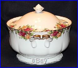 ROYAL ALBERT OLD COUNTRY ROSES SOUP TUREEN ENGLAND