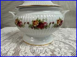 ROYAL ALBERT OLD COUNTRY ROSES SOUP TUREEN WITH LID NEW Beautiful