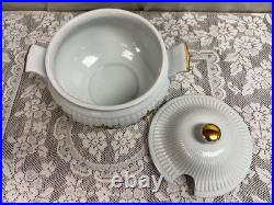 ROYAL ALBERT OLD COUNTRY ROSES SOUP TUREEN WITH LID NEW Beautiful