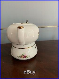 ROYAL ALBERT OLD COUNTRY ROSES TEAPOT With Warmer RARE