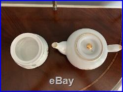 ROYAL ALBERT OLD COUNTRY ROSES TEAPOT With Warmer RARE
