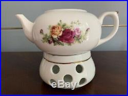 ROYAL ALBERT OLD COUNTRY ROSES TEAPOT With Warmer RARE find 1962