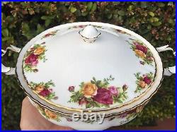 ROYAL ALBERT OLD COUNTRY ROSES TWO-HANDLED COVERED VEGETABLE BOWL england 1962