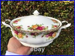 ROYAL ALBERT OLD COUNTRY ROSES TWO-HANDLED COVERED VEGETABLE BOWL england 1962