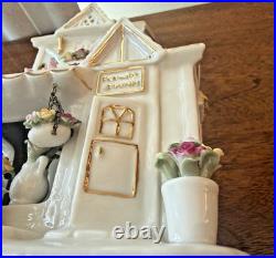 ROYAL ALBERT Old Country Roses Electric Lighted Flower Shoppe Excellent