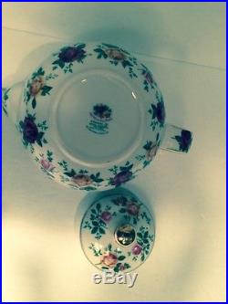ROYAL ALBERT Old Country Roses Fine China- 28 Pieces- NWT Plus Bonus