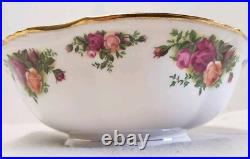 ROYAL ALBERT Old Country Roses Footed Pedestal Bowl Round 10.25 England 1962