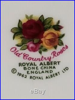 ROYAL ALBERT Old Country Roses, GOLDEN ALEXANDRIA flatware, Gold Rimmed glasses