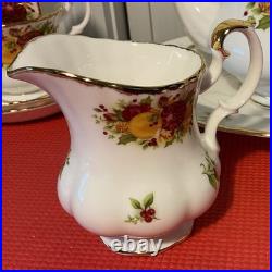 ROYAL ALBERT Old Country Roses Holiday 12 Piece Tea Set 2006 NIB