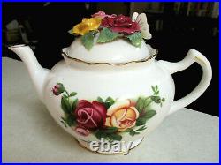 ROYAL ALBERT Old Country Roses Large Teapot with Applied Roses and Butterfly
