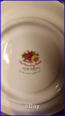 ROYAL ALBERT Old Country Roses Service for 12 60 Pieces