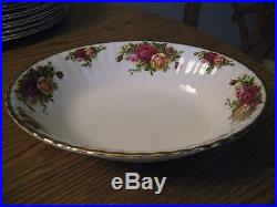 ROYAL ALBERT Old Country Roses Service for 12 with serving pieces ORIGINAL BOX ROYAL ALBERT Old Country Roses Service for 12 with serving pieces ORIGINAL BOX