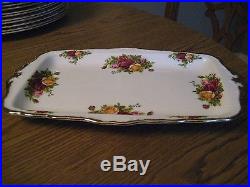 ROYAL ALBERT Old Country Roses Service for 12 with serving pieces ORIGINAL BOX ROYAL ALBERT Old Country Roses Service for 12 with serving pieces ORIGINAL BOX