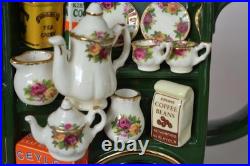 ROYAL ALBERT Old Country Roses Tea Pot Teapot Delivery Truck Chintz Cardew 1996 ROYAL ALBERT Old Country Roses Tea Pot Teapot Delivery Truck Chintz Cardew 1996