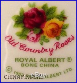 ROYAL ALBERT china OLD COUNTRY ROSES pattern 59-piece SET SERVICE for 12 ROYAL ALBERT china OLD COUNTRY ROSES pattern 59-piece SET SERVICE for 12