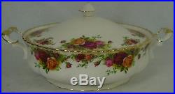 ROYAL ALBERT china OLD COUNTRY ROSES vintage stamp ROUND Covered VEGETABLE BOWL