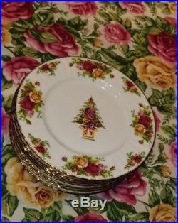ROYAL ALBERT old country roses CHRISTMAS accent SALAD PLATES 8 NWT