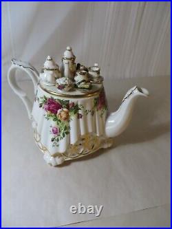 Rare Decorative Royal Albert Earthenware Paul Cardew Old Country Roses Teapot