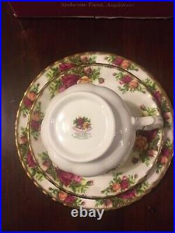 Rare Find Royal Albert Old Country Roses Breakfast Set Complete 16 PCS