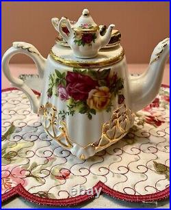 Rare Royal Albert Old Country Roses China Mini Miniature Earthenware Tea Pot