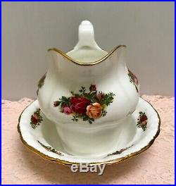 Rare Royal Albert Old Country Roses England Water Pitcher Ewer Serving Bowl Set