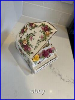 Rare Royal Albert Old Country Roses Grand Piano Music Box