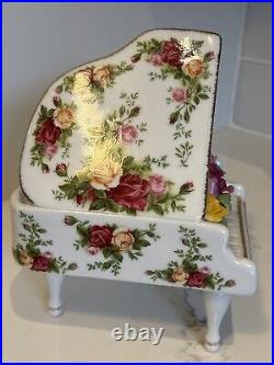 Rare Royal Albert Old Country Roses Grand Piano Music Box