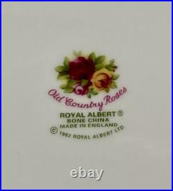 Rare Royal Albert Old Country Roses Green Accent Sandwich Tray Serving Platter Rare Royal Albert Old Country Roses Green Accent Sandwich Tray Serving Platter