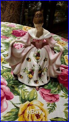 Royal ALBERT old Country Roses Figurine