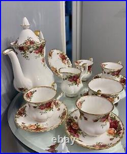 Royal Albert 11 Pc Set Tea For 4 Vintage Orig Production Old Ctry Roses Mint A