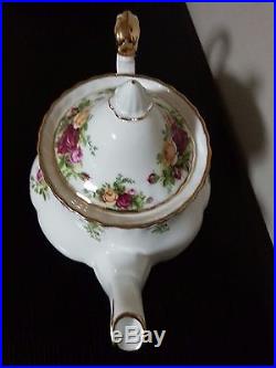 Royal Albert 1962 England Bone China Old Country Roses 7pc Tea Set 22K Gold Trim