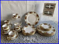 Royal Albert 1962 Old Country Rose Bone China 40 Piece & 8 Napkins Rings EUC
