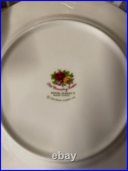 Royal Albert 1962 Old Country Rose Bone China 40 Piece & 8 Napkins Rings EUC