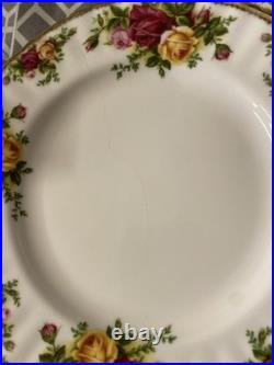 Royal Albert 1962 Old Country Rose Bone China 40 Piece & 8 Napkins Rings EUC