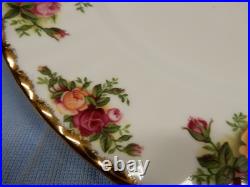Royal Albert 1962 Old Country Roses 22k trim Dinner Plates 10.5 in. Lot 8 pcs