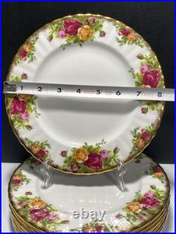 Royal Albert 1962 Old Country Roses Salad Plates 8.25in. Lot of 8 Royal Albert 1962 Old Country Roses Salad Plates 8.25in. Lot of 8