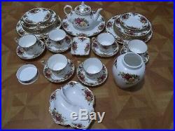 Royal Albert 1962 Old Country Roses Set Of 38