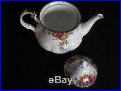 Royal Albert 22 Piece Old Country Roses Tea Service including Teapot Stand