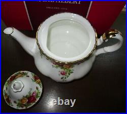 Royal Albert 3 Pc Set Teapot Sugar Creamer Full Size Old Country Roses New Box