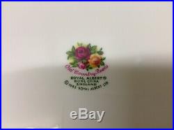 Royal Albert 8 Place Setting 40 Piece OLD COUNTRY ROSES Bone China Set Mint