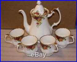 Royal Albert Bone China England Old Country Roses Coffee Pot and 4 Coffee Mugs