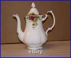 Royal Albert Bone China England Old Country Roses Coffee Pot and 4 Coffee Mugs