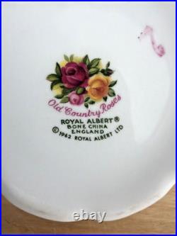 Royal Albert Bone China OLD COUNTRY ROSES Floral Cluster Centerpiece ENGLAND