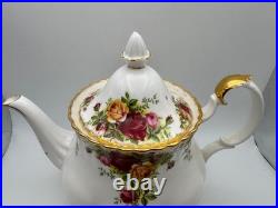 Royal Albert Bone China OLD COUNTRY ROSES Full Size Teapot with Round Opening